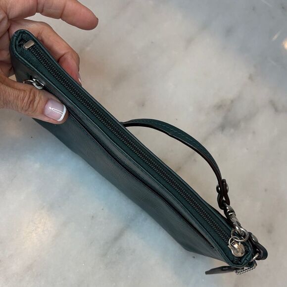 Coach Embossed Signature Logo Leather XL Wristlet Clutch Bag HTF - Picture 10 of 16